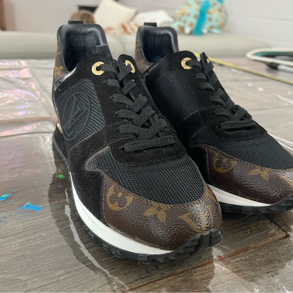 LOUIS VITTON runaway sneaker size 38 - Picture 4 of 12